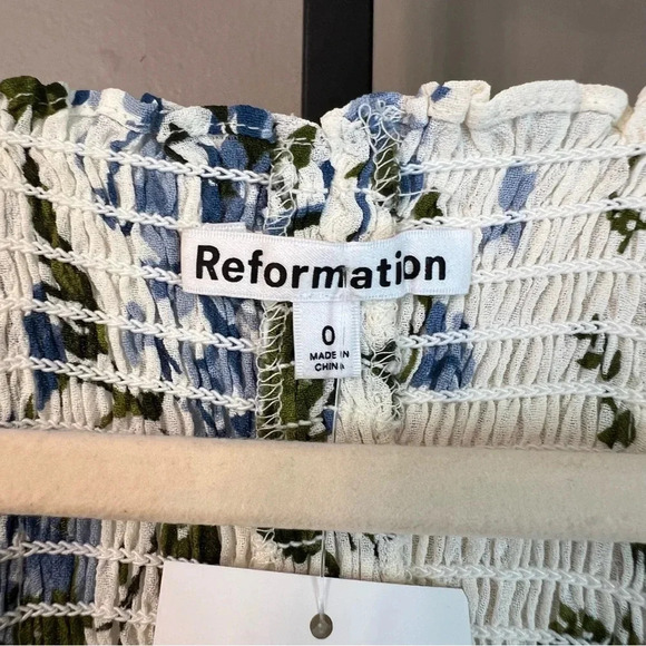 Reformation Constance Blouse Riviera Garden Floral 0 NWT Contemporary Feminine - Picture 3 of 8